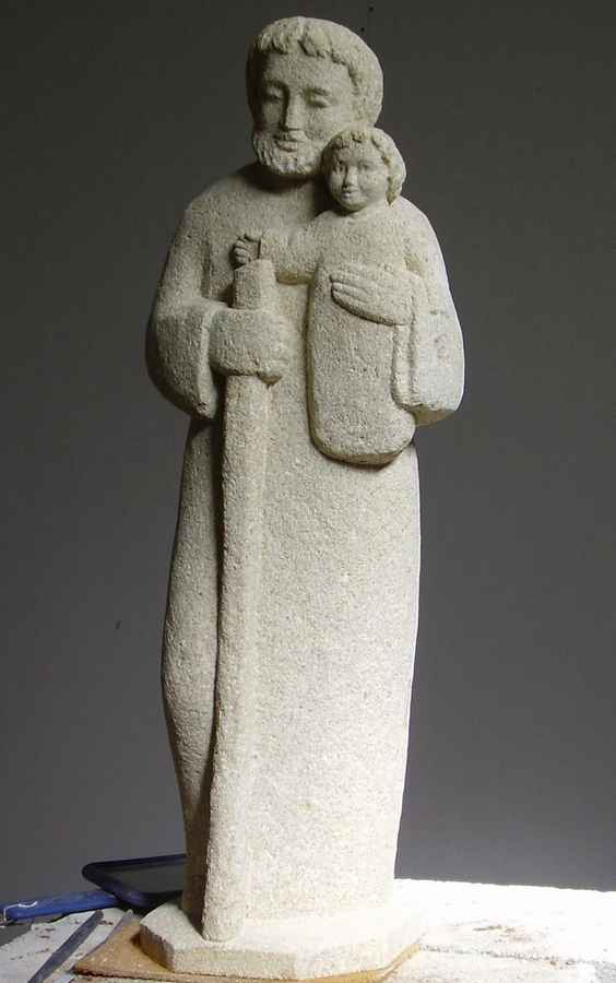 saint joseph pierre statue sculptee naturelle sculpteur tailleur de pierre