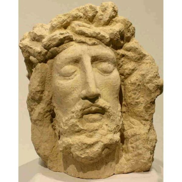 Sculpture du Christ, Tête sculptee en pierre de la passion
