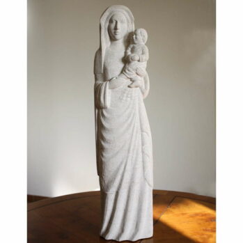 Statue de Vierge a lenfant sculptée en pierre de bourgogne style classique