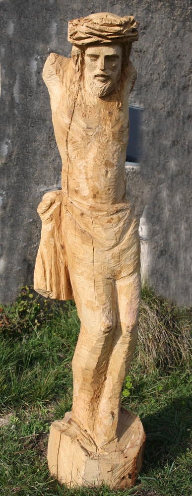 sculpture christ statue bois pierre sculptee martin damay