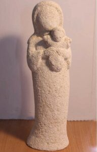 statue sculptiure vierge en pierre