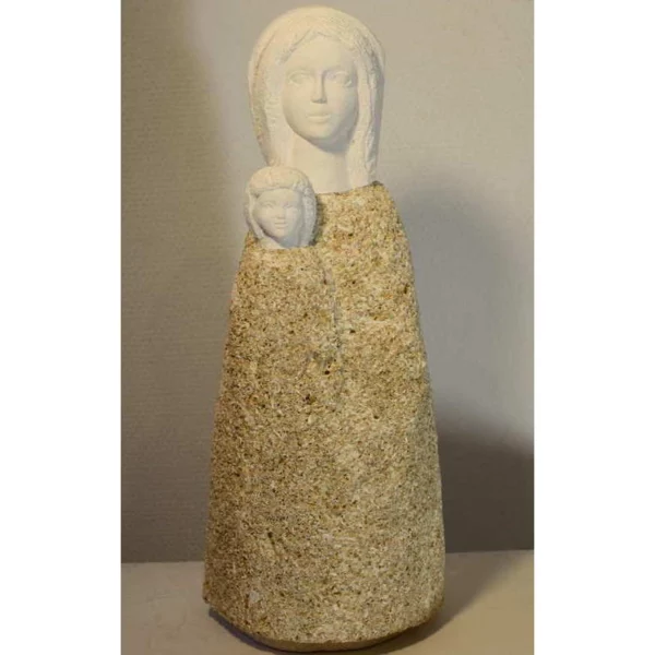 statue pierre sculptee vierge marie