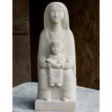 Statue de Vierge en pierre façon romane assise