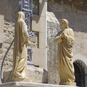 statue sculpture en pierre Gard martin damay 2022