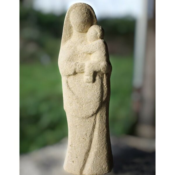 vierge en pierre statue sculptee martin damay