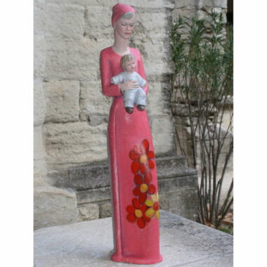 Statue de la Vierge robe rouge et motifs avec l’enfant