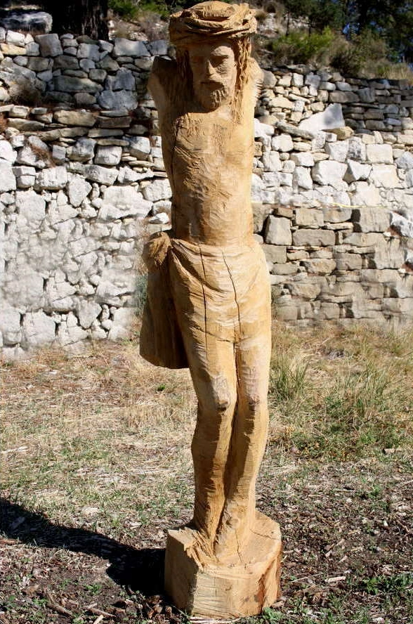christ sculpture tete statue pierre bois