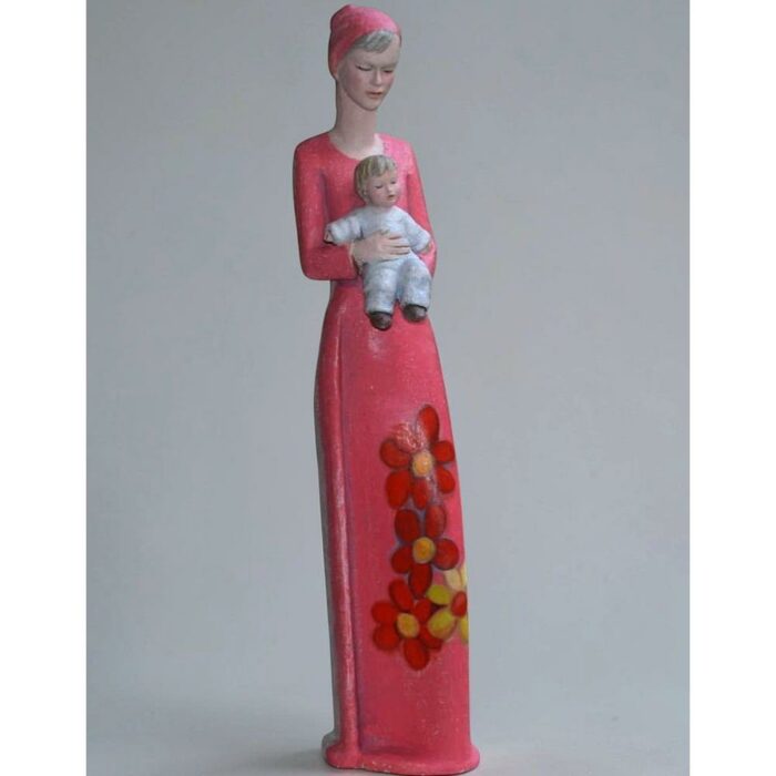 grande statue de vierge à l'enfant martin damay à la robe rouge