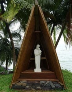 statue saint joseph guyane cayenne pierre sculptee