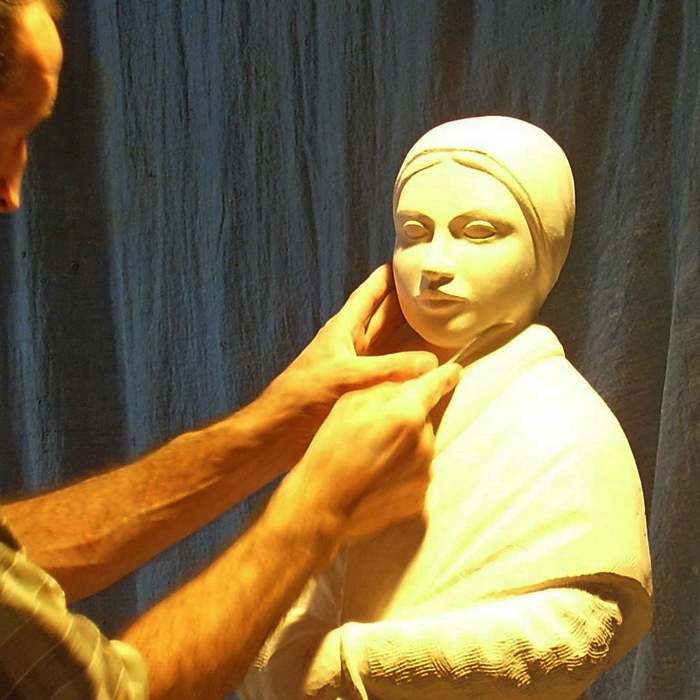 Lire la suite à propos de l’article Sculpture et matière : le sculpteur face à la pierre naturelle