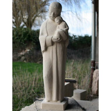 Statue de saint Joseph en pierre avec l’enfant Jésus