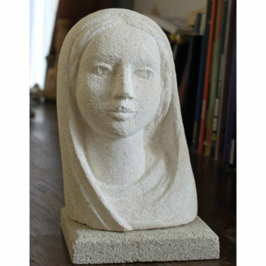 Tête de Vierge Marie en pierre