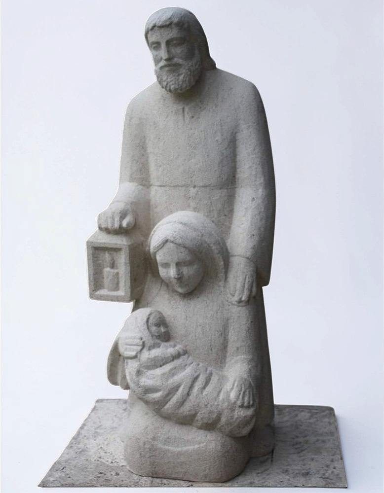 statue de la sainte famille en pierre avec joseph à la lampe par martin damay