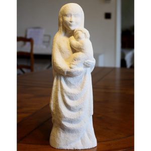 vierge à l'enfant pierre sculptéée statue de tendresse en pierre naturelle