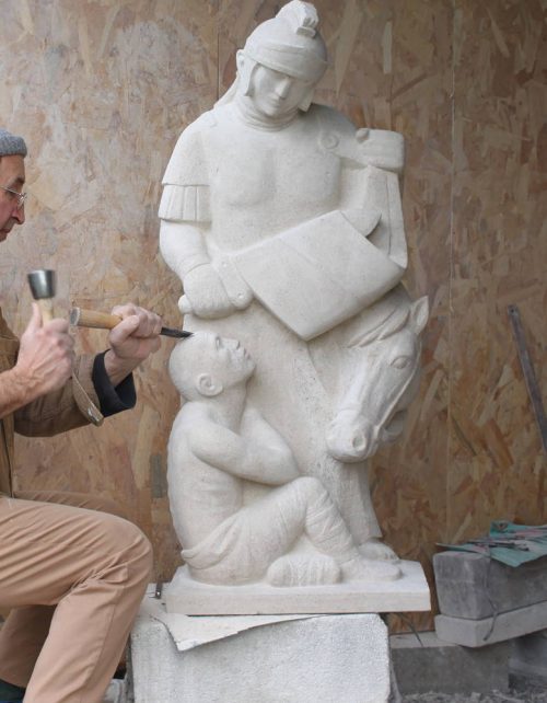 Atelier de sculpteur en pierre en Saône-et-Loire, Bourgogne