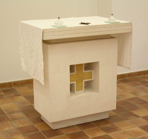 autel en pierre avignon