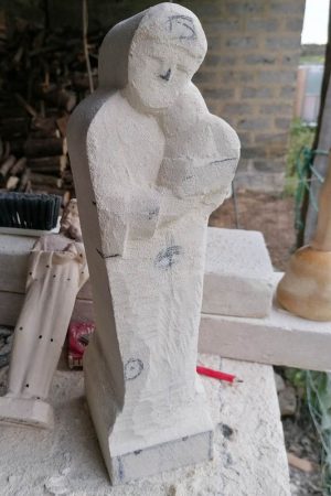 fabrication statue pierre sculptee