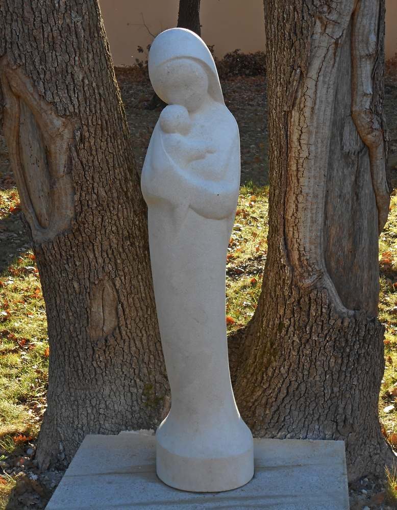 vierge tendresse statue en pierre