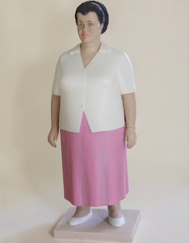 portrait d'une femme en sculpture