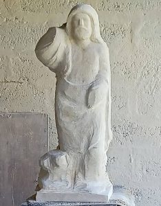 Sculpture de saint Jean-Baptiste en pierre