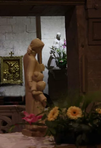 sainte angele merici statue uzes 2014 martin damay