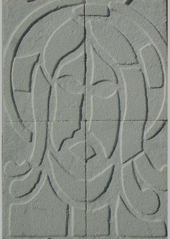 tête de christ en sculpture de pierre