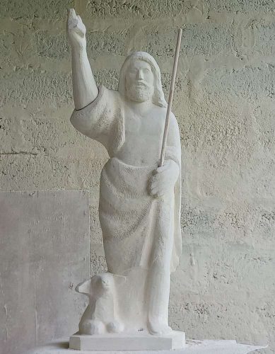 Sculpture de saint Jean-Baptiste en pierre