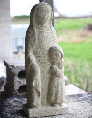 statue en pierre naturelle sculpture sainte anne