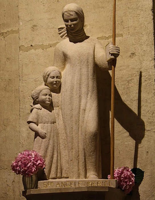 statue-de-sainte-angele-martin-damay-0012