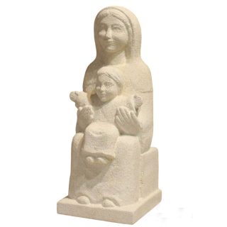 statue sculpture vierge marie en pierre assise