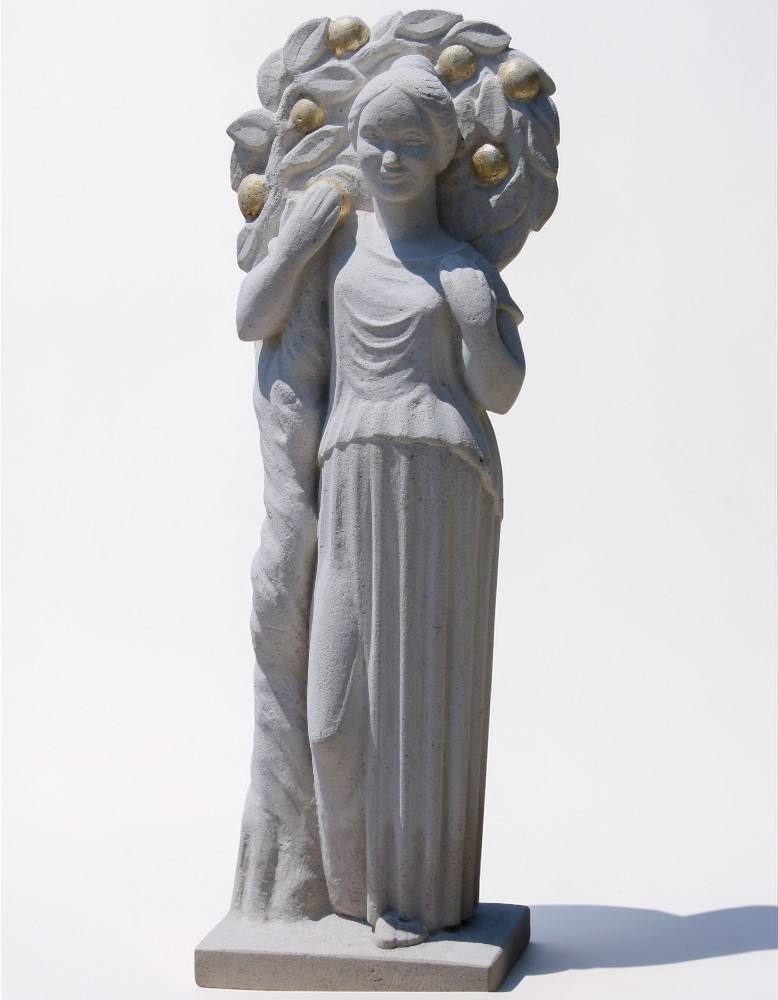 statue d'hesperides en pierre