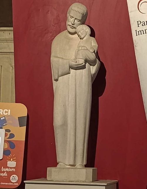 statue de st joseph en pierre eglise saint pothin à lyon