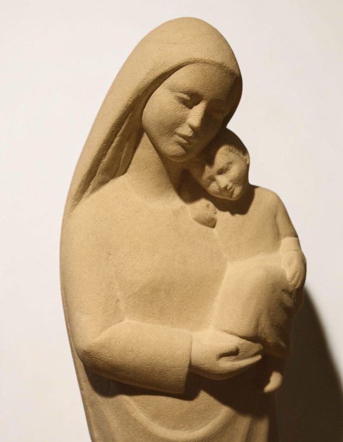 sculpture de vierge en pierre de tendresse martin damay