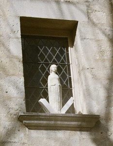 vierge-a-lenfant-statue-dans-parcours-sculpteur-m-damay-0031